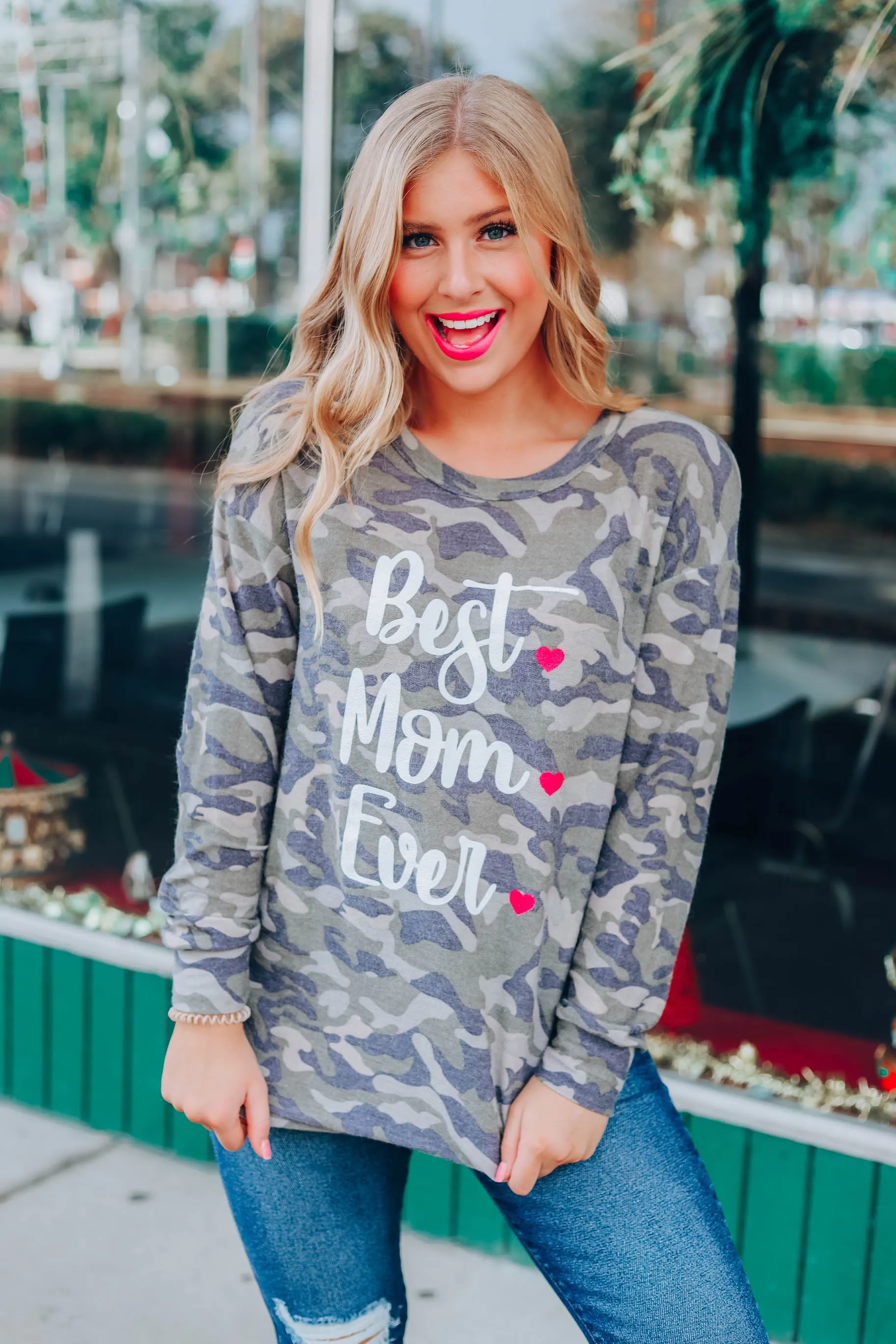 Best Mom Ever Graphic Top - Camo