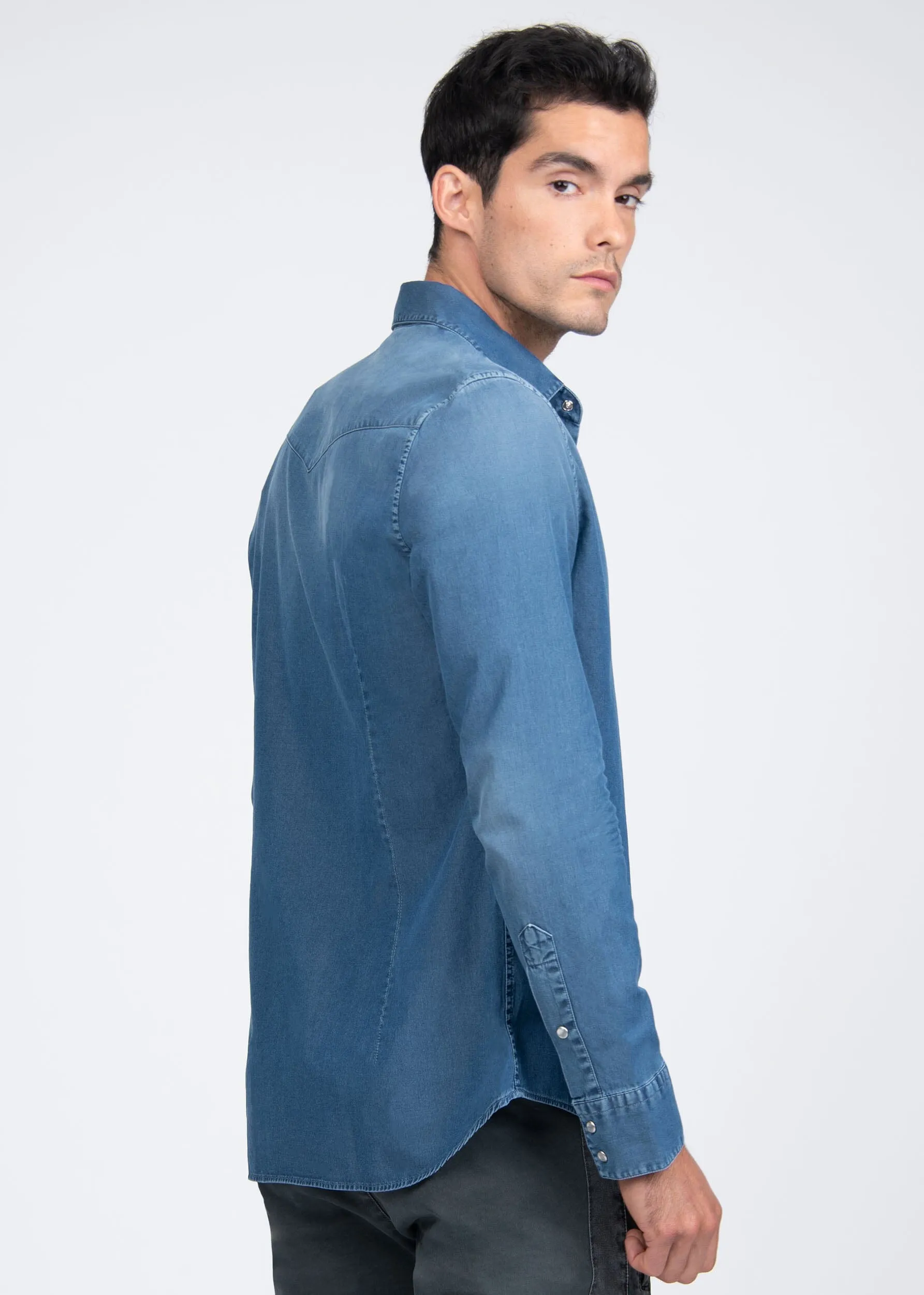 DENIM SNAP SHIRT