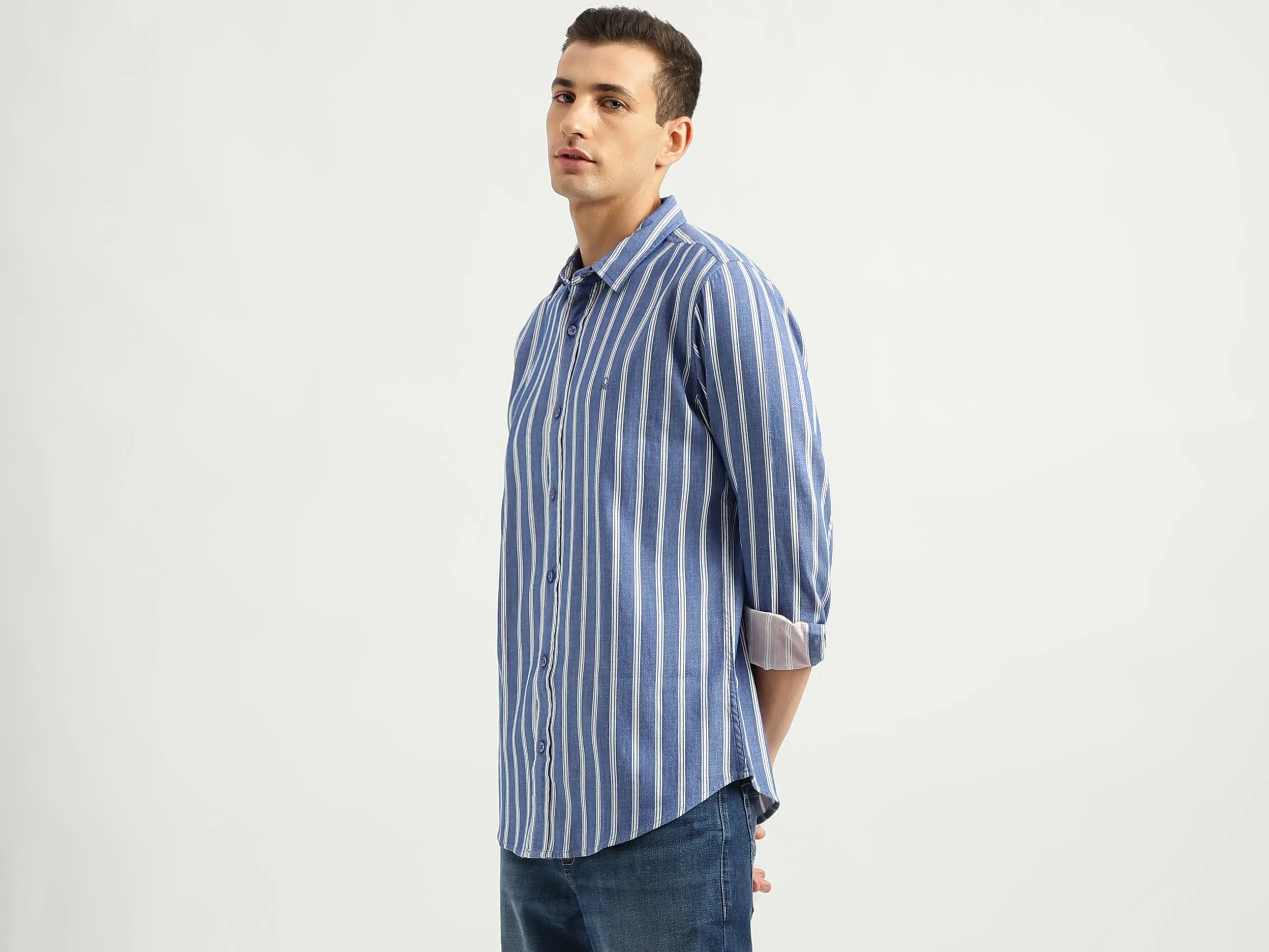 Men's Slim Fit Spread Collar Striped Shirts