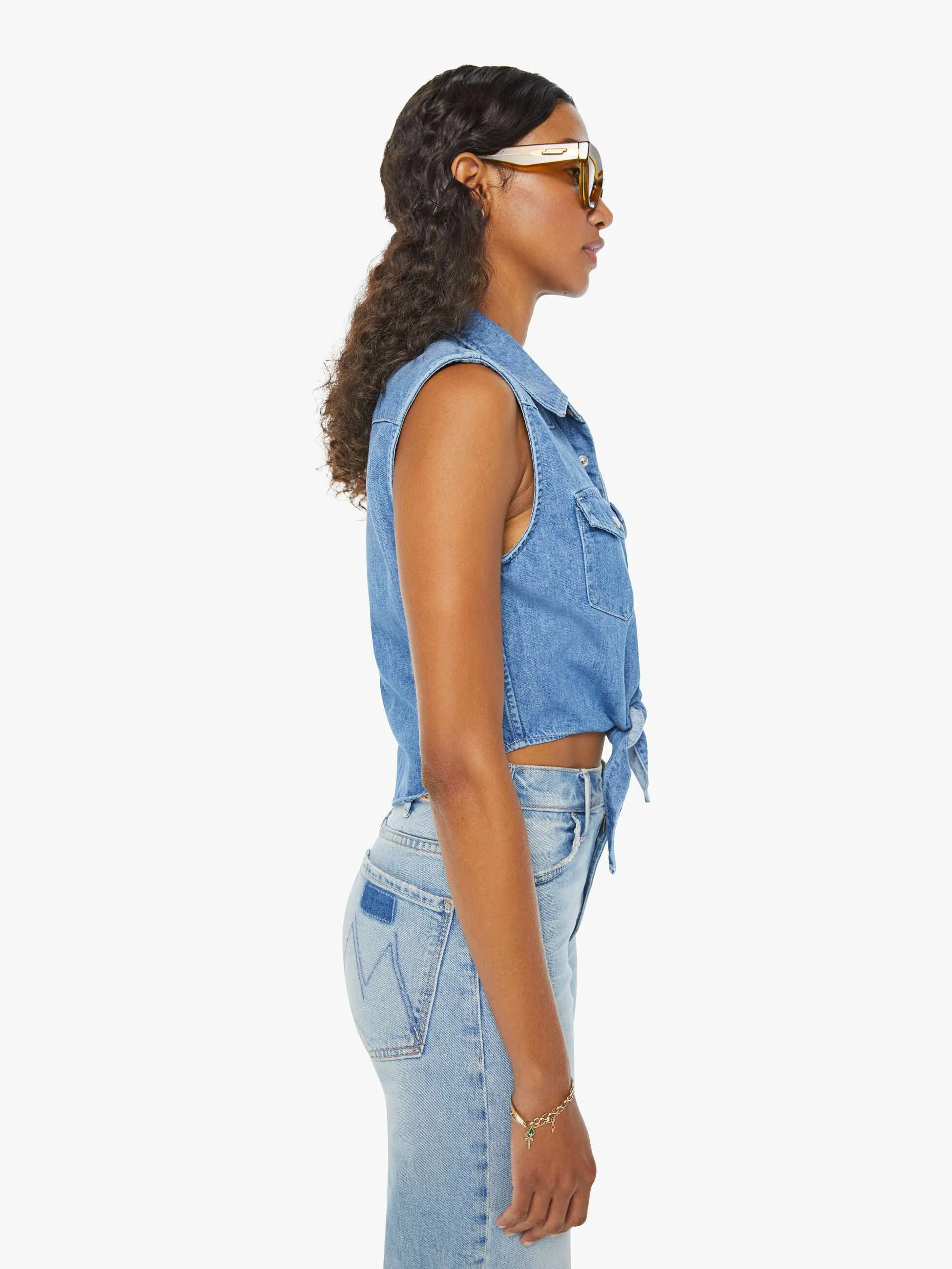The Sleeveless Knotted Exes Shirt