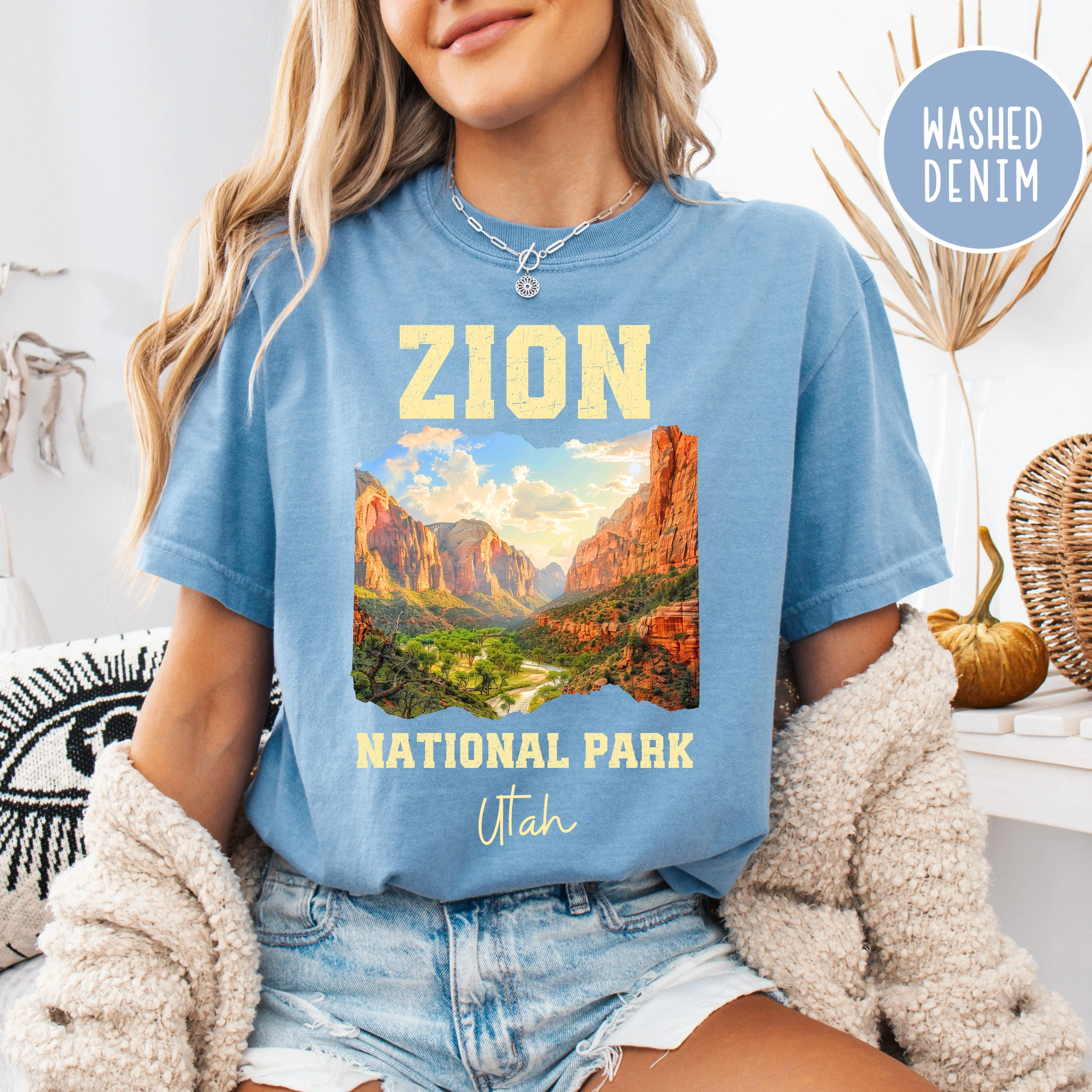 Zion National Park Grunge Style Comfort Colors® Tee